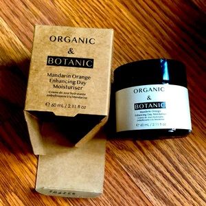 Mandarin Orange Enhancing Day Mousturizer